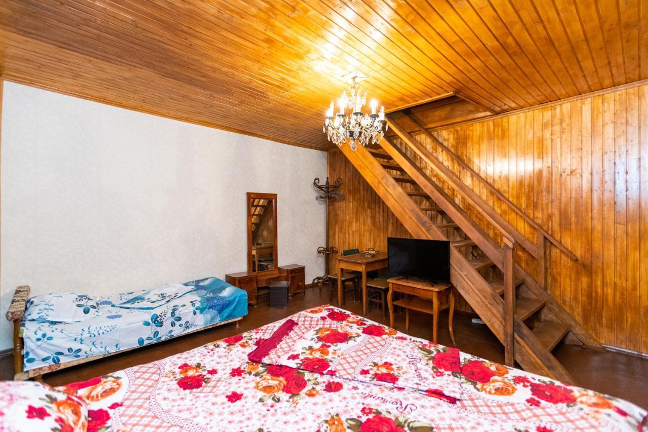 Guest House Gege Tbilissi Extérieur photo