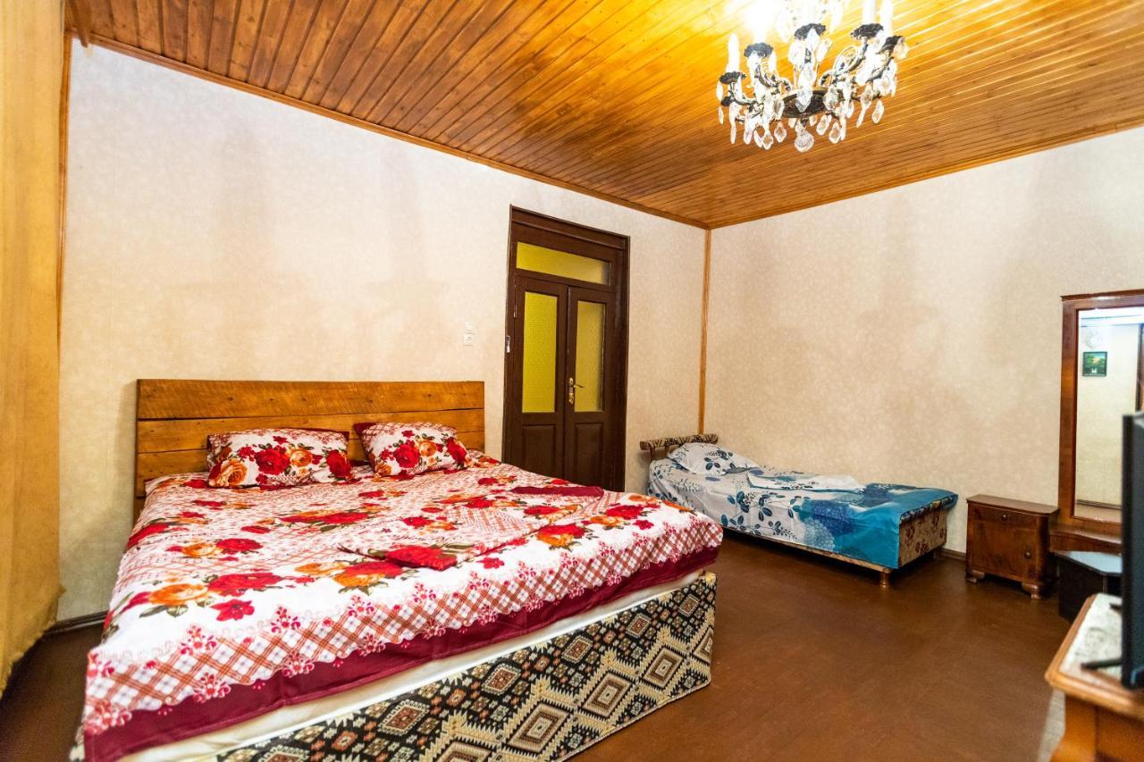 Guest House Gege Tbilissi Extérieur photo