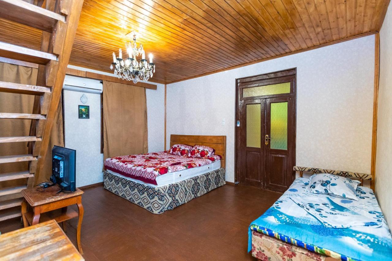 Guest House Gege Tbilissi Extérieur photo